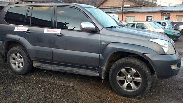 Los autos se encuentran depositados en el corralón municipal local.