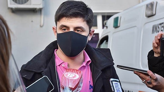 El director Asociado del Hospital de Trelew dio el parte diario y dijo que un camionero está internado. 