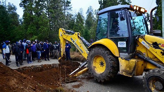 Excavación. Se suman adhesiones en contra de las tomas en Loma del Medio, en El Bolsón.