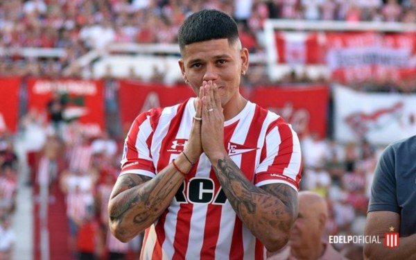 No se hizo el test PCR junto con el resto del plantel, y deberá viajar en breve a Manchester.