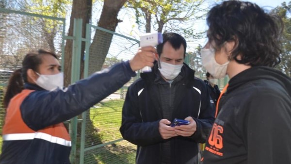 Parte del control sanitario que se llevó a cabo en el día de ayer.