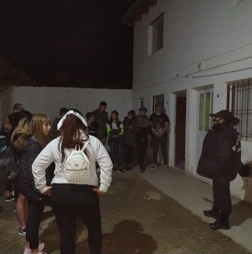 Las menores fueron puestas a disposición de los padres.