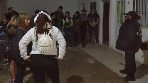 Las menores fueron puestas a disposición de los padres.