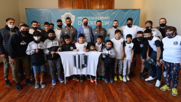 Gracias a gestiones de Ever Ready, llegaron a Trelew autoridades del departamento de captación de Newell’s.