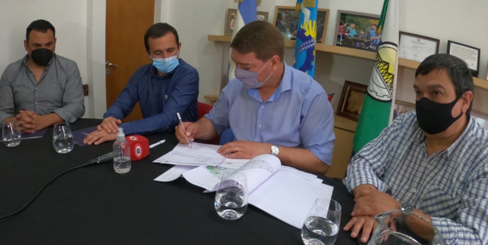 El Consejo de Administración de la Cooperativa pidió a Biss cesión de terrenos para concretar el Cementerio.
