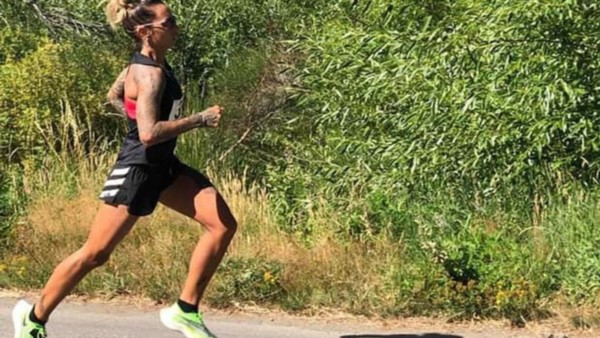 Evangelina “Vanshi” Thomas ganó con holgura en Damas en la 20a edición de la Maratón al Paraíso.