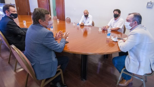 Acuerdos. Una postal del encuentro entre los funcionarios nacionales y los provinciales.  