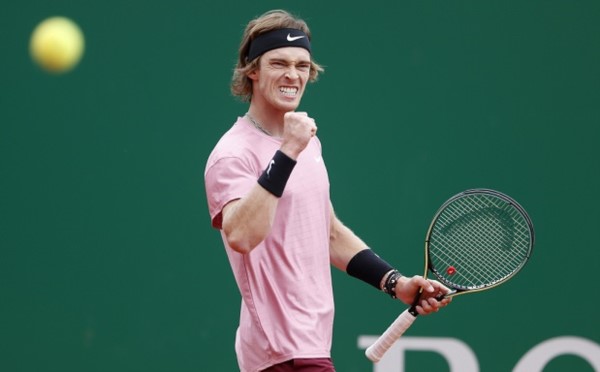 La final de Montecarlo le da la bienvenida a la nueva generación: Rublev contra Tsitsipas.