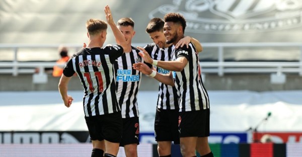 Newcastle dio la sorpresa y así poner al rojo vivo la zona de descenso a la espera del resto de los partidos de la jornada.