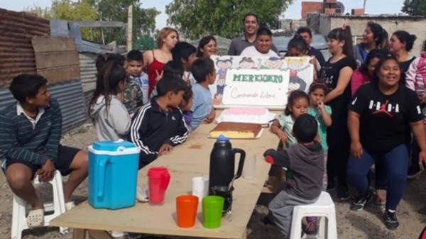 La pandemia y el aisalmiento social desde que comenzó la pandemia multiplicó la ayuda alimentaria.