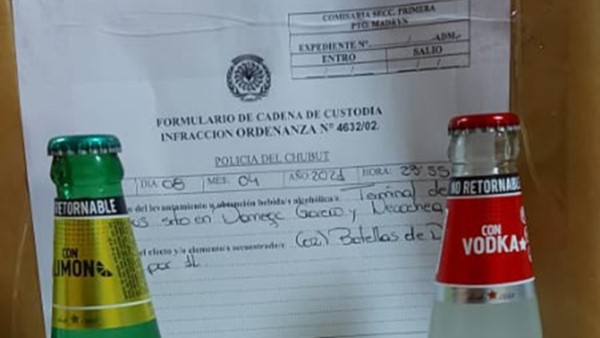 Las bebidas alcohólicas dentro de la unidad fueron confiscadas.
