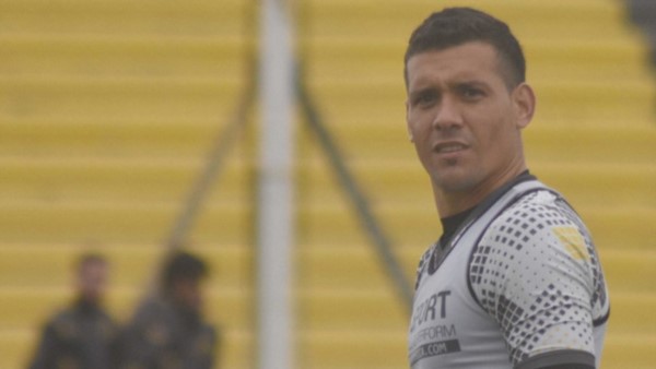 Alan Moreno es un jugador bien considerado por Ricardo Pancaldo, DT del “Aurinegro” portuario.