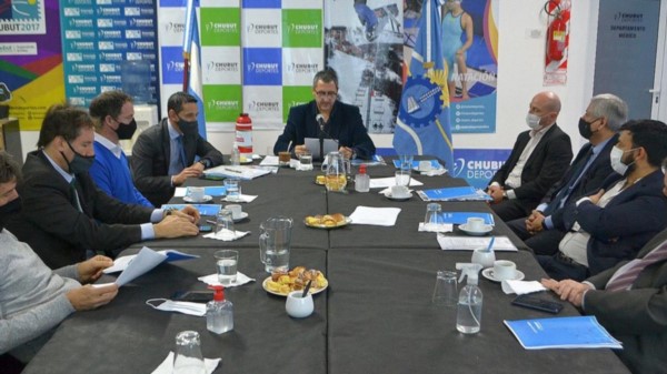 El titular de Chubut Deportes, Gustavo Hernández, encabezó este miércoles las asambleas correspondientes.