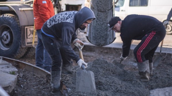 Las tareas realizadas en distintos lugares buscan darle una imagen renovada a la capital provincial.