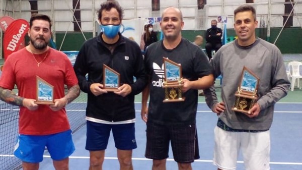 Los Finalistas de la 1ra categoría: Lassaga-Nogueira y Perino-Babino.