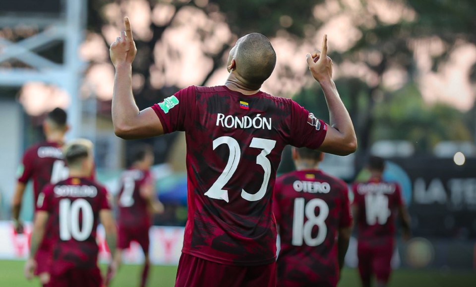 Salomón Rondón conquistó tres de los cuatro goles venezolanos. Foto: El Canal del Fútbol (Venezuela).
