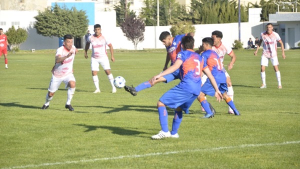 Huracán logró posicionarse bien con un triunfo en el debut. Foto: Crónica. 