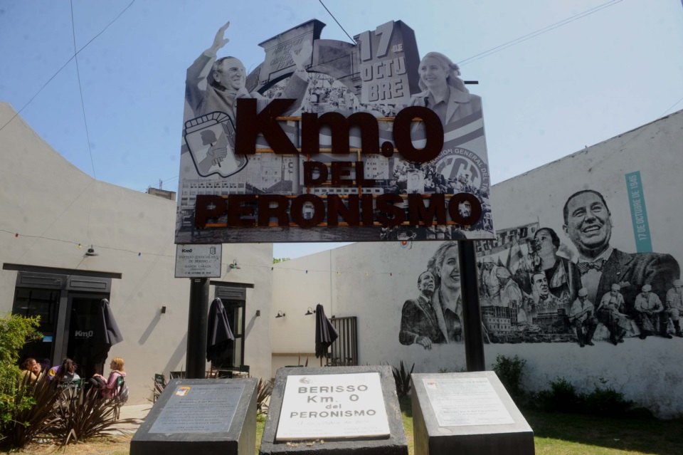 La ciudad bonaerense de Berisso se conoce como el "kilómetro cero del peronismo" desde el 17 de octubre de 1945.