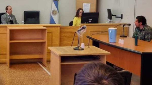 En la primera audiencia, Carlos Peinipil quedó 40 días detenido.