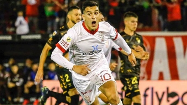 Los de Dabove llegaron a los 47 puntos y necesitan ganarle a Patronato, que Racing pierda ante River y que Boca no gane en sus próximos 2 partidos.
