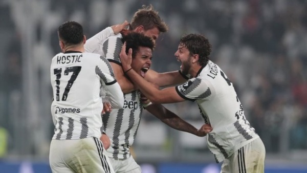 La Juventus le ganó al Empoli y quedó a siete puntos de la cima.