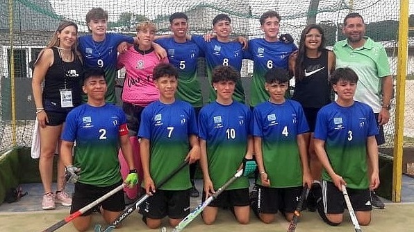 Primer triunfo del equipo del equipo de hockey masculino sub-16: 4-0 a Neuquén.