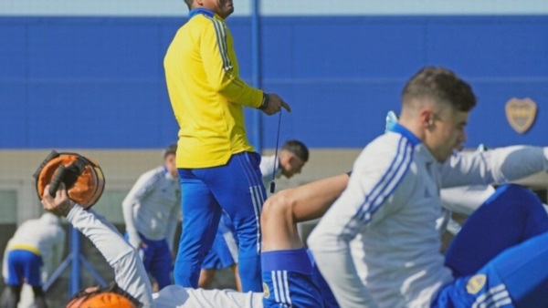 El Boca de los pibes. Son 13 partidos al hilo sin perder. 500 minutos sin goles en arco propio. Único puntero.