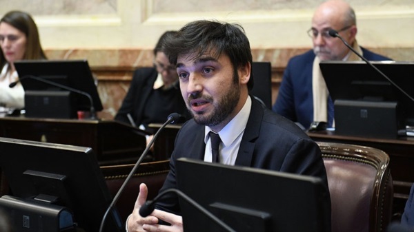 “Nacho” pidió que se incluya presupuesto para obras y educación.