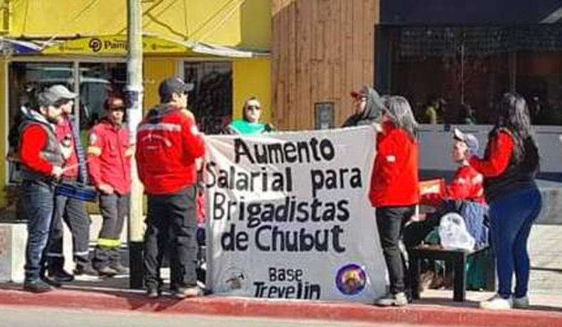 Los brigadistas se encuentran en estado de alerta en la Cordillera.