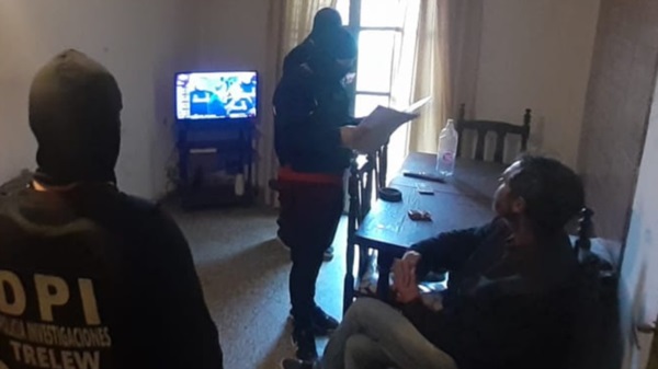 En los dos operativos efectuados hubo incautaciones y notificaciones.