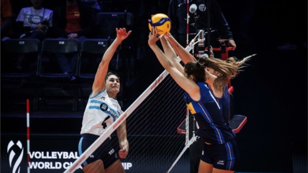 Las Panteras perdieron con Italia en sets corridos (25-19, 25-18 y 25-17) pero mostraron algunas cualidades interesantes frente a un rival mucho más poderoso en todo sentido.