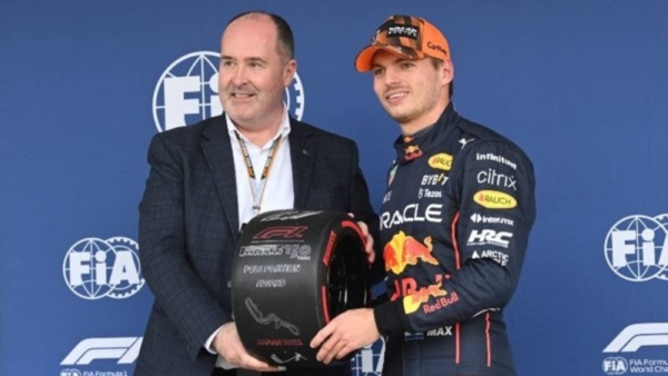 Verstappen logra la “Pole” y podría coronarse en el Gran Premio de Japón.