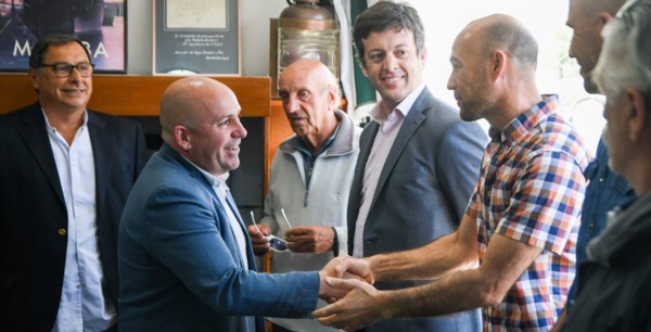 Junto a autoridades del espacio, Sastre articuló acciones para concretar la dársena náutica deportiva.