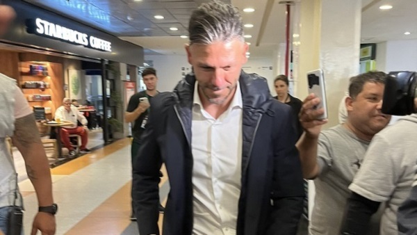 Martín Demichelis ya está en la Argentina para ser el nuevo entrenador de River.