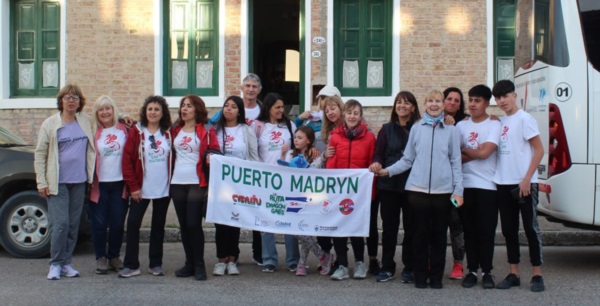 Arte. El grupo cultural de Puerto Madryn logró concretar su viaje para la difusión cultural que practica. 