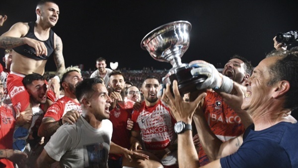  El equipo de Córdoba volverá a jugar en la máxima categoría después de 16 años.