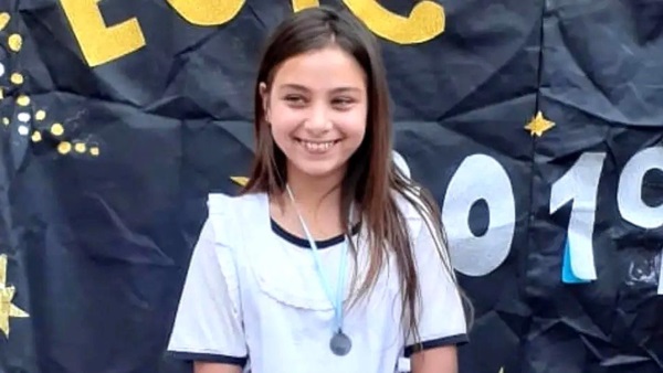 Giuliana Abigail Salinas de 15 años, puso a cargar su teléfono celular y todo terminó en tragedia.