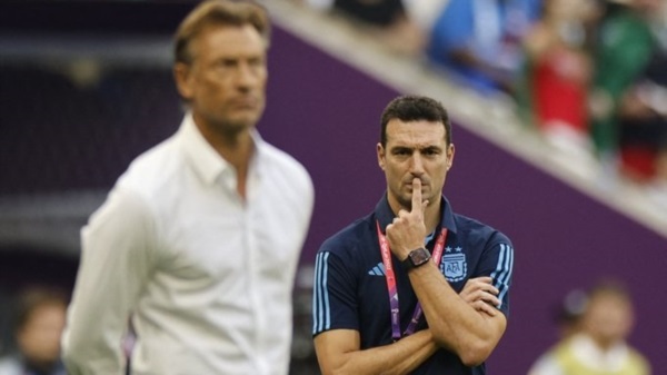 Scaloni : "Todavía tenemos dos partidos y los vamos a sacar adelante".