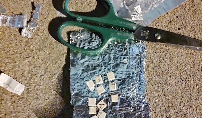 Tanto la marihuana como las pastillas de LSD fueron secuestradas.