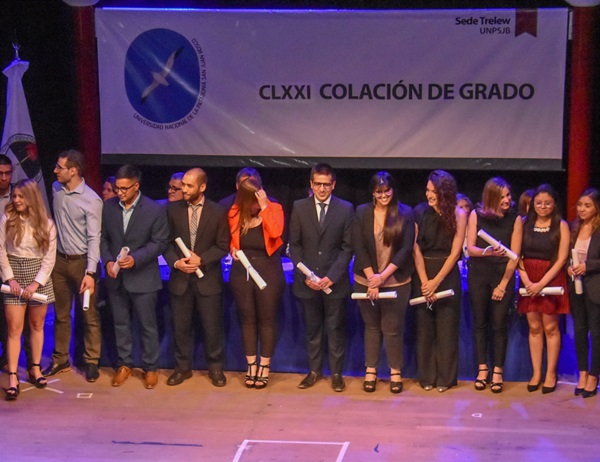 Gran concurrencia tuvo la la CLXXI Colación de Grado en el Español.