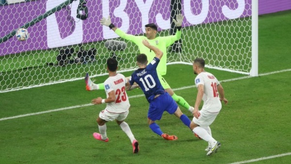 Con gol de Christian Pulisic, Estados Unidos le gana a Irán y sigue en el Mundial.