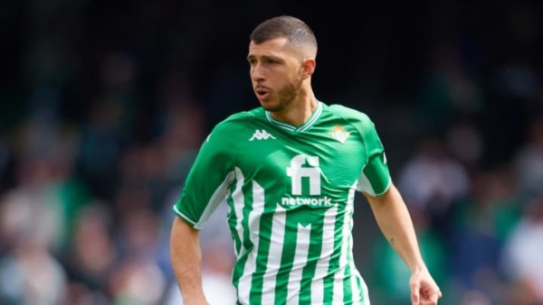 Guido Rodríguez dejó atrás los problemas físicos y entrenó a la par con sus compañeros de Real Betis de cara al duelo ante Sevilla.