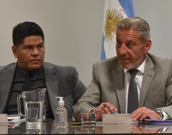 Leé La Columna del Domingo, la tradicional editorial de la edición dominical de Jornada, con la mejor información política de Chubut.