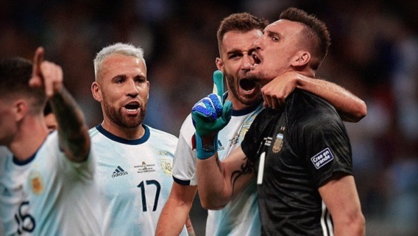 Armani quiere a Otamendi en River. 