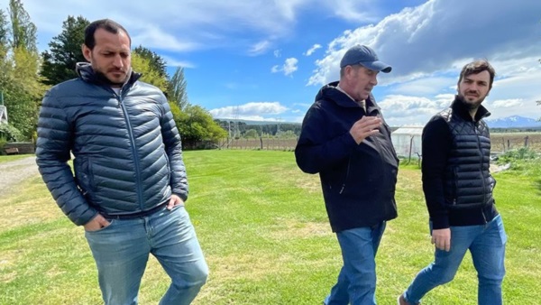 “Nacho” Torres dialogó con productores de campos cordilleranos.