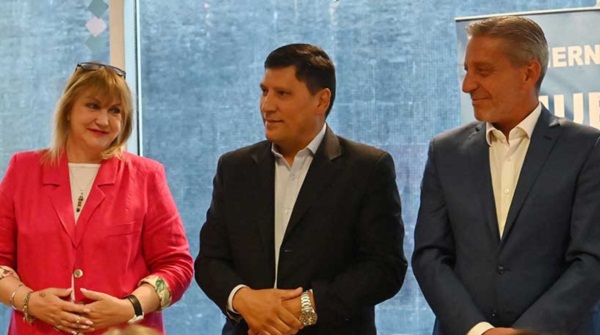 Referentes. Willhuber, Aguilera y Arcioni, durante la presentación.
