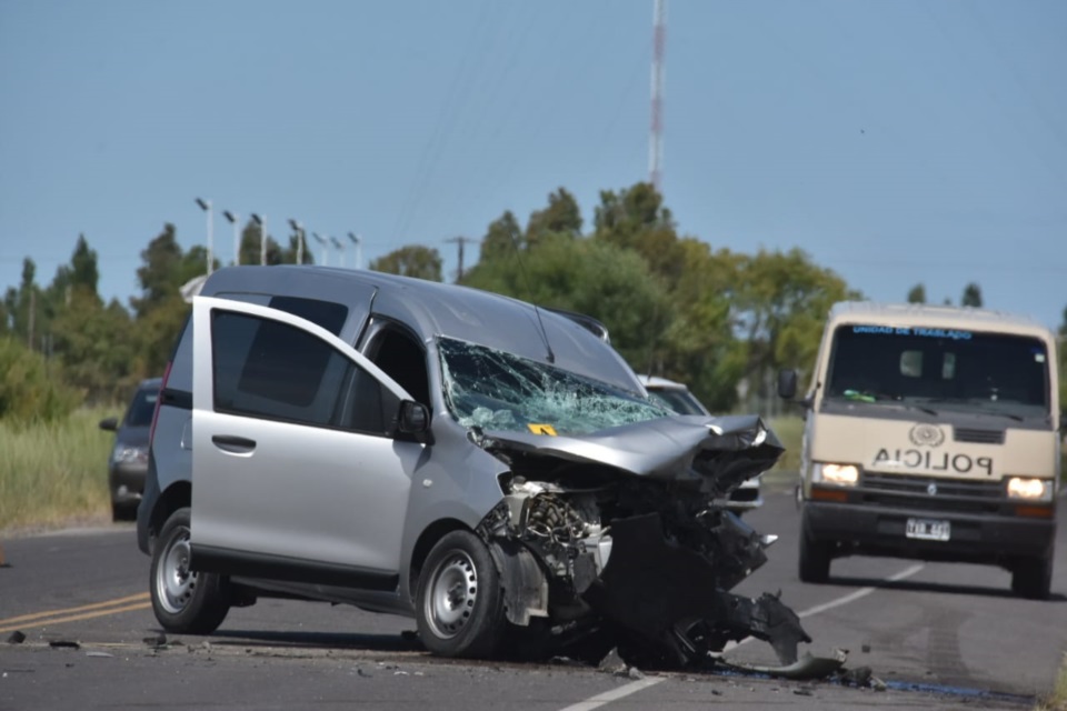 Una mujer fallecida y dos lesionados por un choque en la Ruta 7