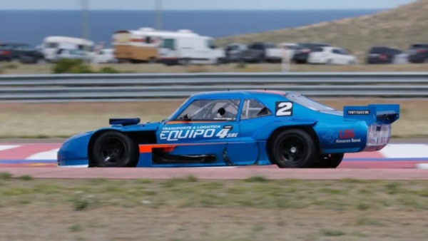 Adolfo Cattaneo, ganador en el TC Patagónico. El campeón fue Conti.