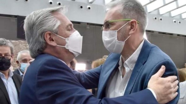El ministro de Salud Puratich junto al presidente Alberto Fernández.