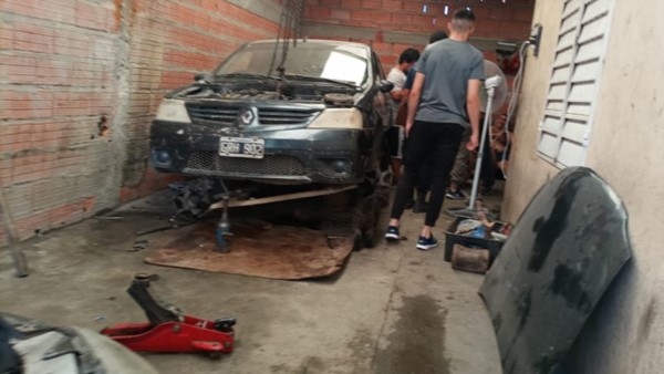 El taller cerrado estaba en la zona sur. No tenía habiitación comercial.
